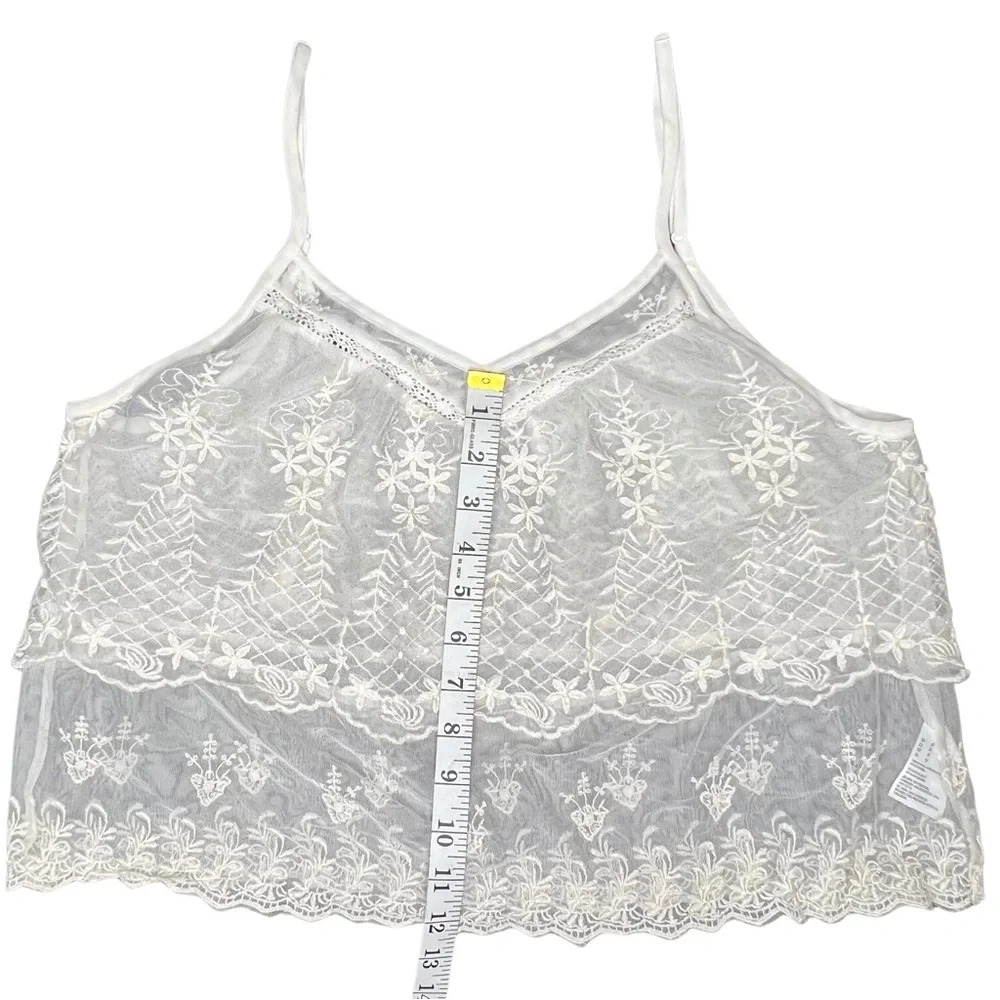 ❌SOLD❌ AEO Cami Tank Top Tiered Mesh Lace Embroidered Festival Off White Cream M - Picture 15 of 17
